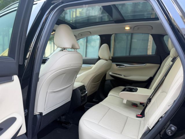 אינפיניטי QX50