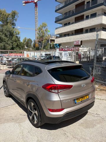 מודעת רכב יונדאי טוסון 1
