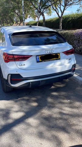אאודי Q3