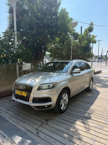 מודעת רכב אאודי Q7