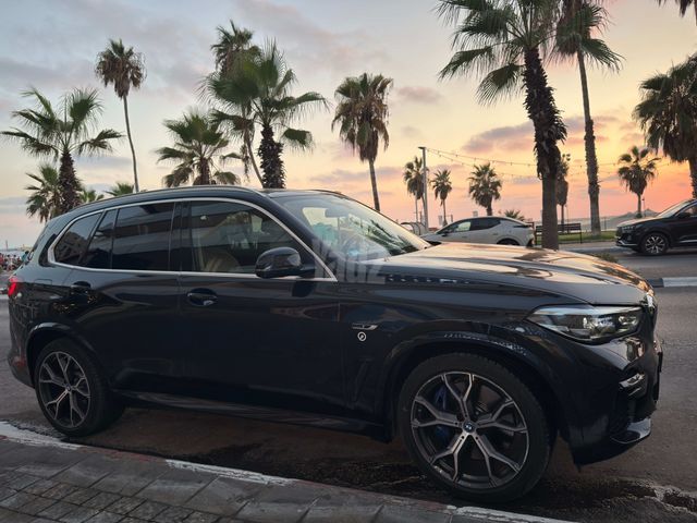 ב מ וו X5