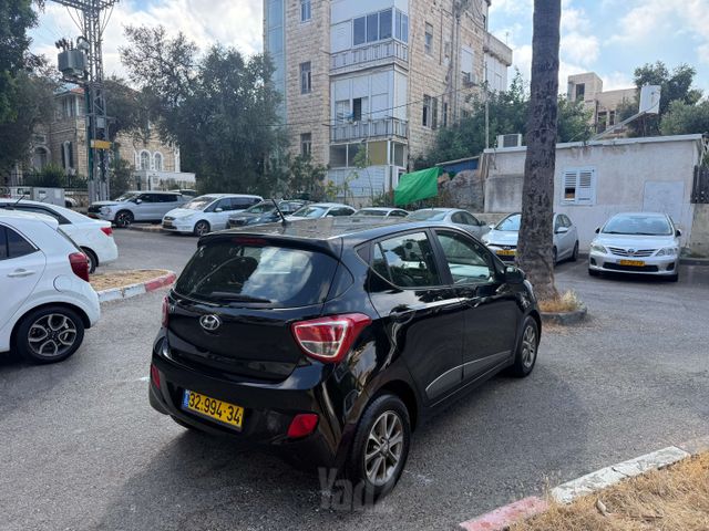 יונדאי i10