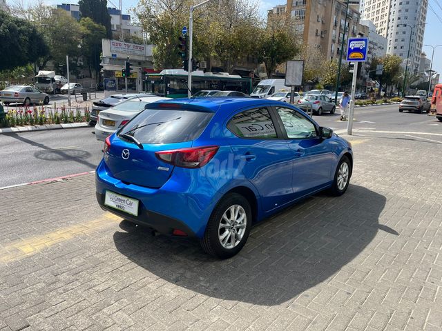 מאזדה 2