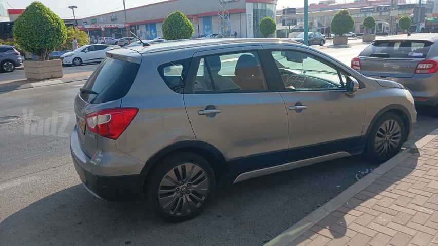 סוזוקי קרוסאובר