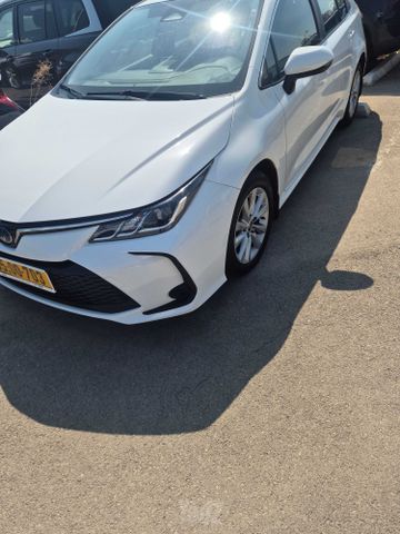 טויוטה קורולה