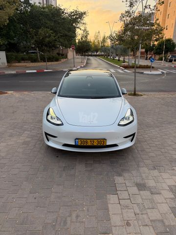 טסלה מודל 3