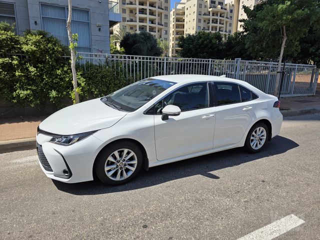 מודעת רכב טויוטה קורולה