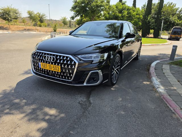 מודעת רכב אאודי A8 2