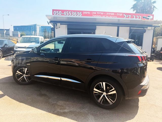 פיג'ו 3008