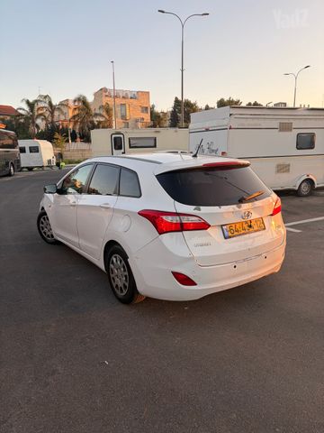 יונדאי i30