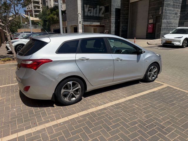 יונדאי i30