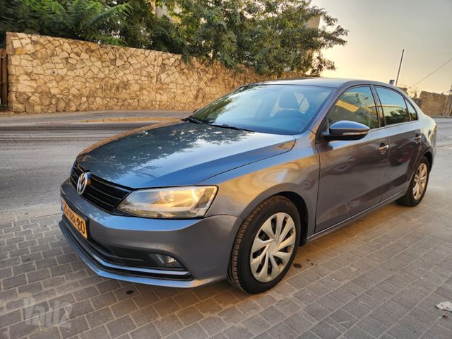 מודעת רכב פולקסווגן ג'טה