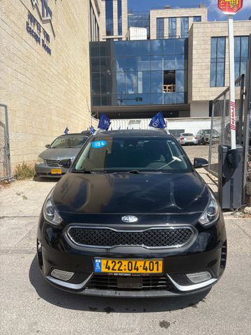 קיה נירו