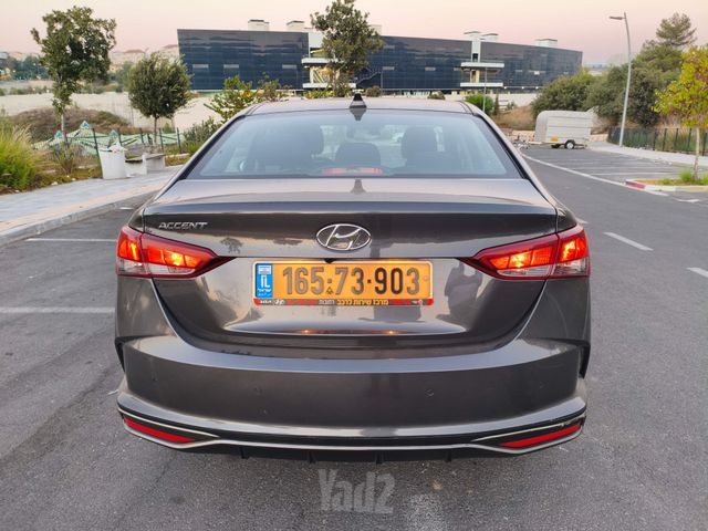 יונדאי אקסנט i25
