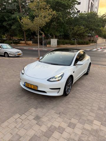 טסלה מודל 3