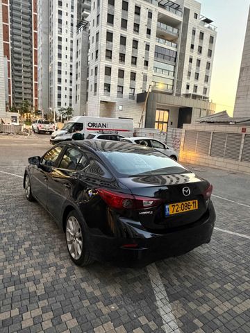 מאזדה 3