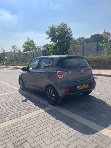 יונדאי i10