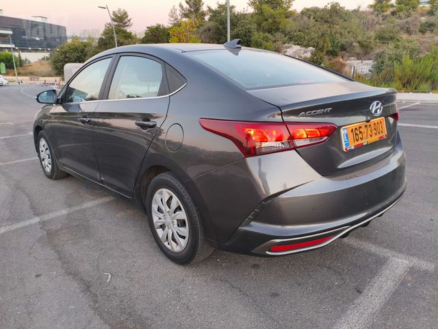 יונדאי אקסנט i25