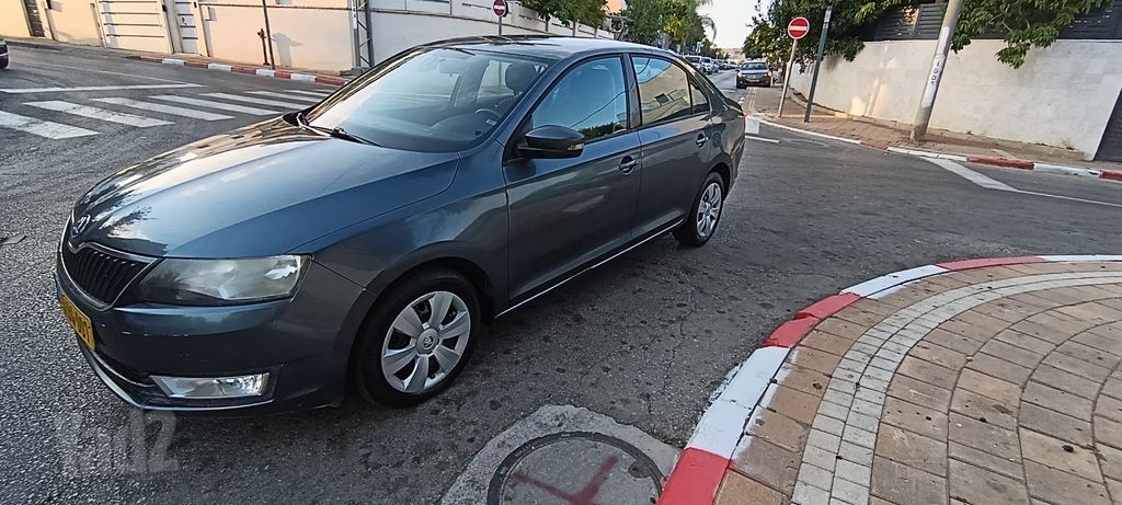 סקודה ראפיד