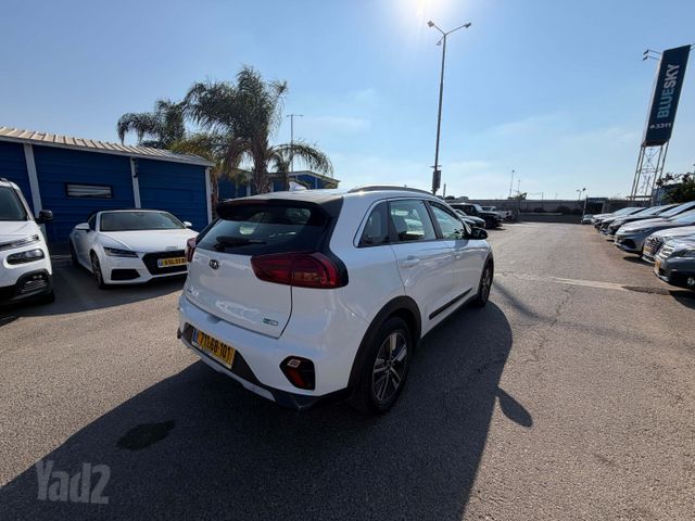 קיה נירו
