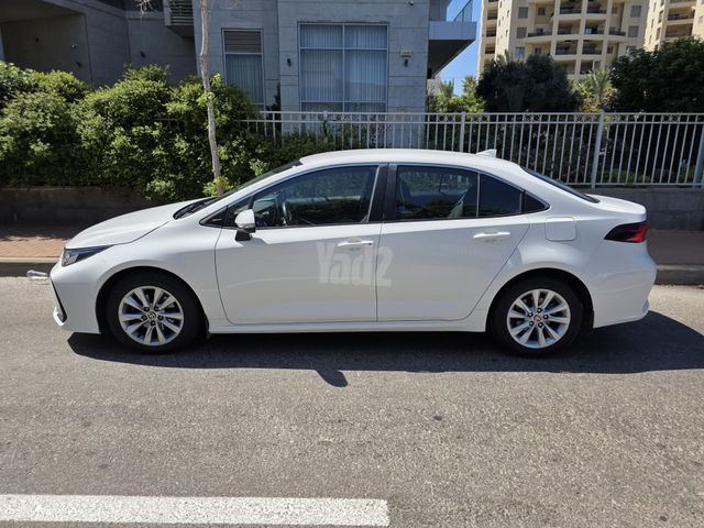 טויוטה קורולה