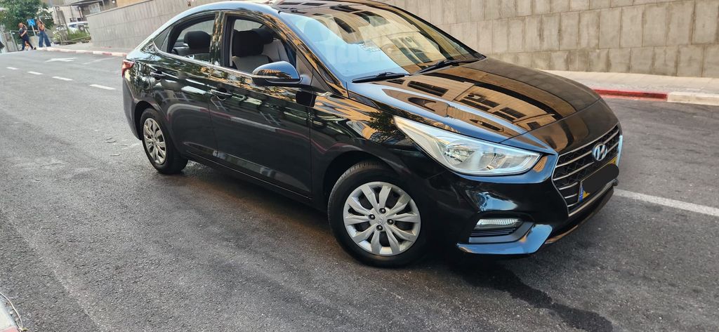 יונדאי אקסנט i25