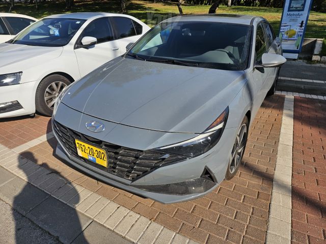יונדאי אלנטרה