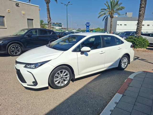 מודעת רכב טויוטה קורולה