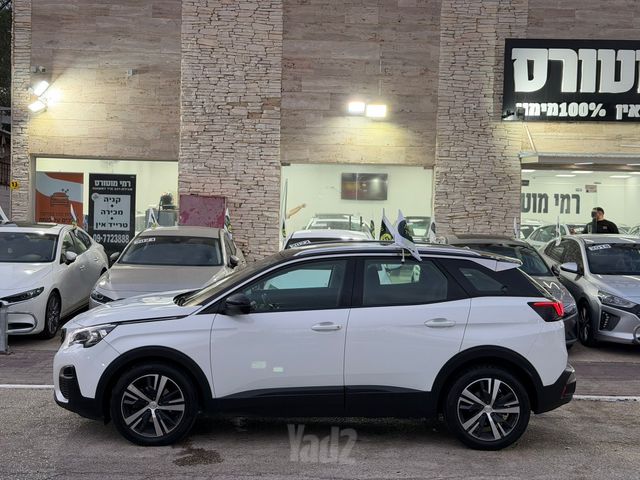 פיג'ו 3008