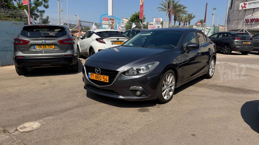 מודעת רכב מאזדה 3