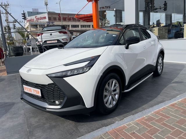 טויוטה C-HR