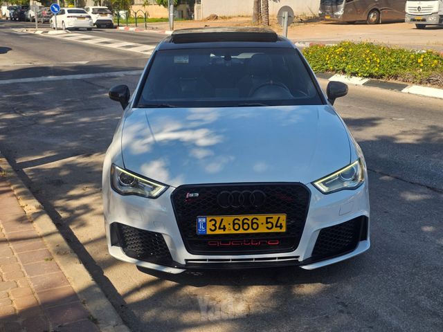 אאודי S3