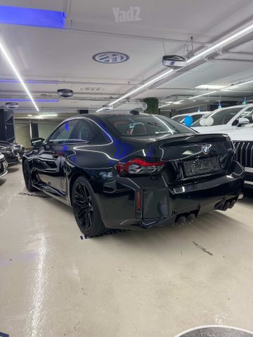 ב מ וו M2