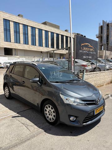 טויוטה ורסו