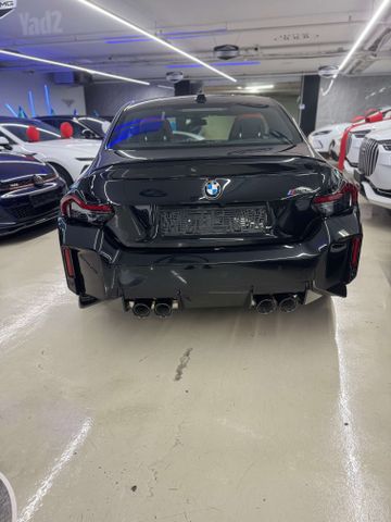ב מ וו M2