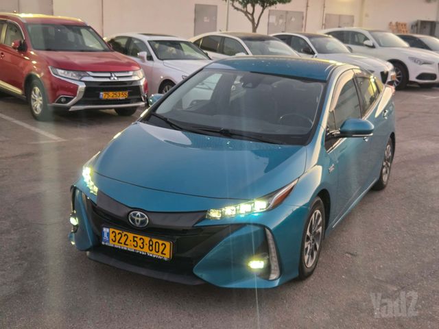 טויוטה פריוס