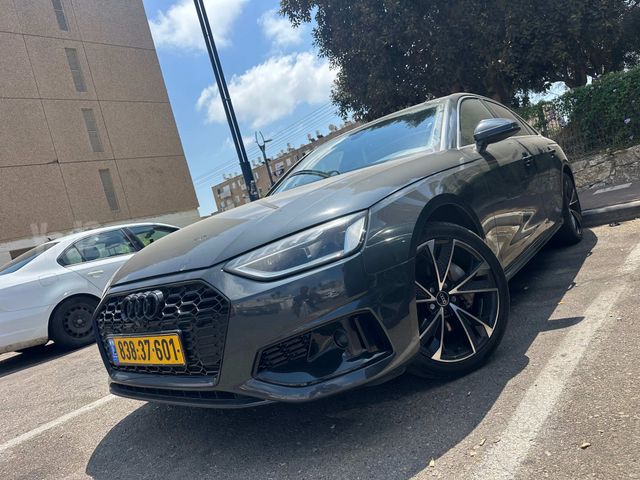 מודעת רכב אאודי A4