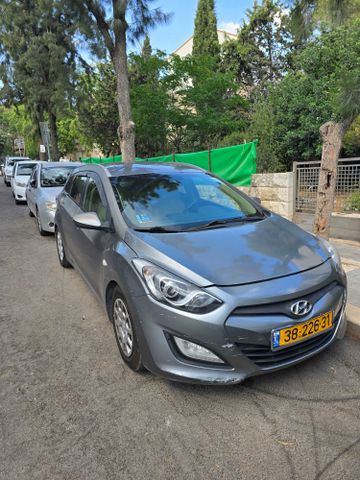 יונדאי i30