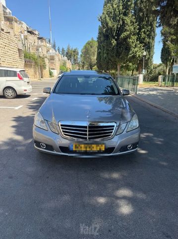 מודעת רכב מרצדס-בנץ E-class