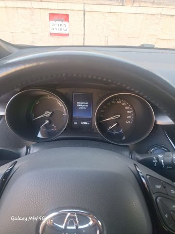 טויוטה C-HR