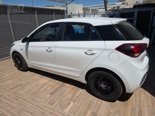יונדאי i20