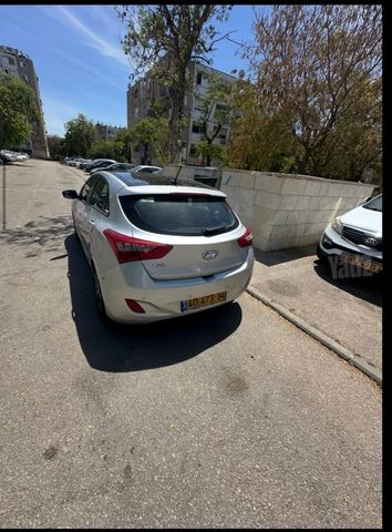 יונדאי i30