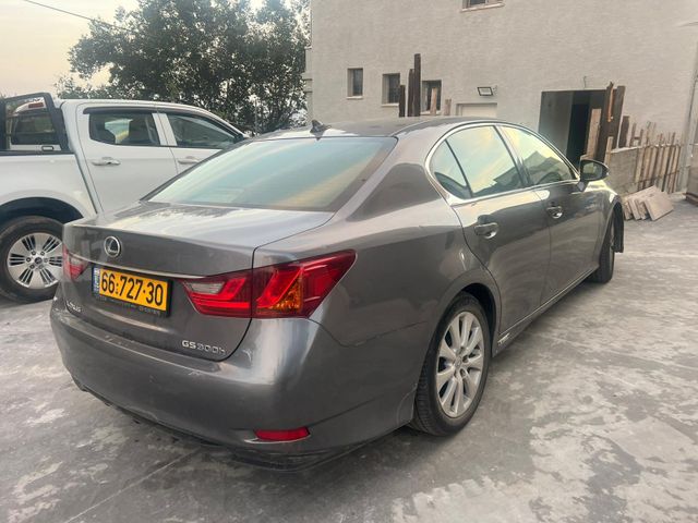 לקסוס GS