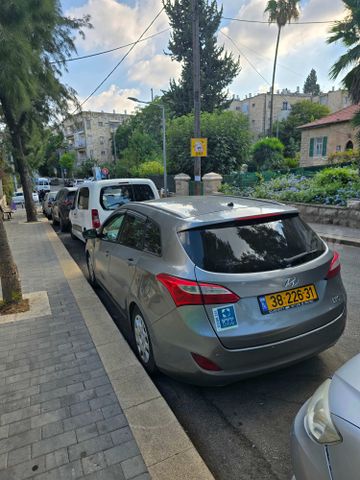 יונדאי i30
