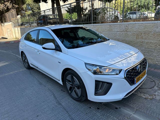 מודעת רכב יונדאי איוניק
