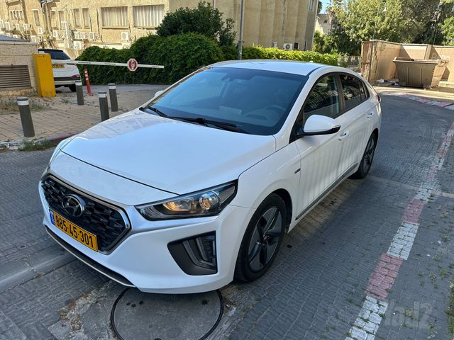 יונדאי איוניק