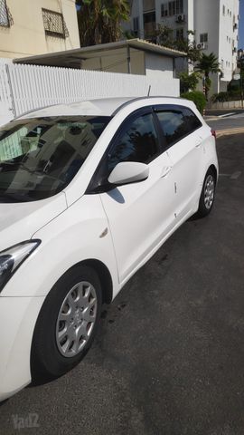 יונדאי i30