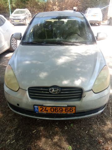 יונדאי אקסנט i25