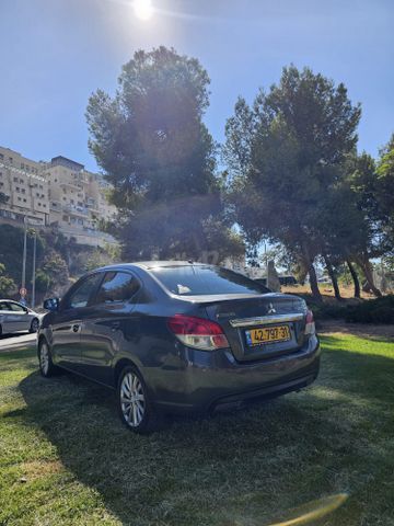 מיצובישי אטראז'