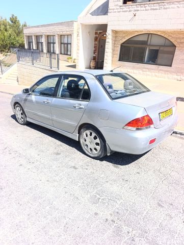 מיצובישי לנסר